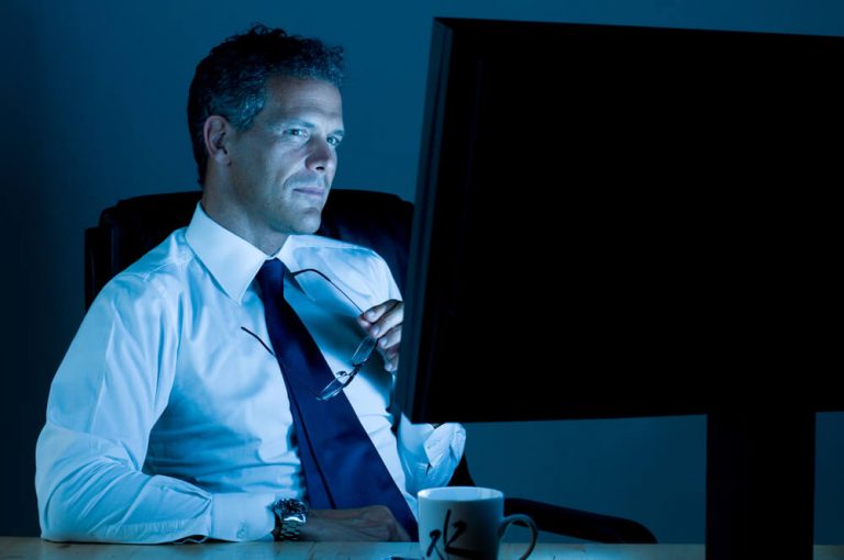 tudo sobre a luz azul dos eletronicos